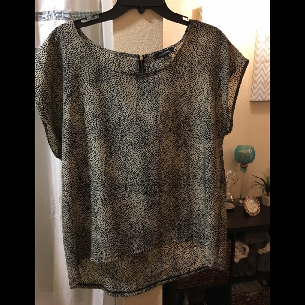 Women’s XL Notations hi/low Top